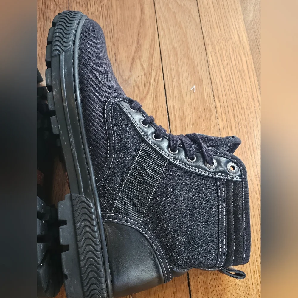 Levi's Richmond Boots Black Denim Leather Red Tab Lace Up Men's Size 9.5 EUC